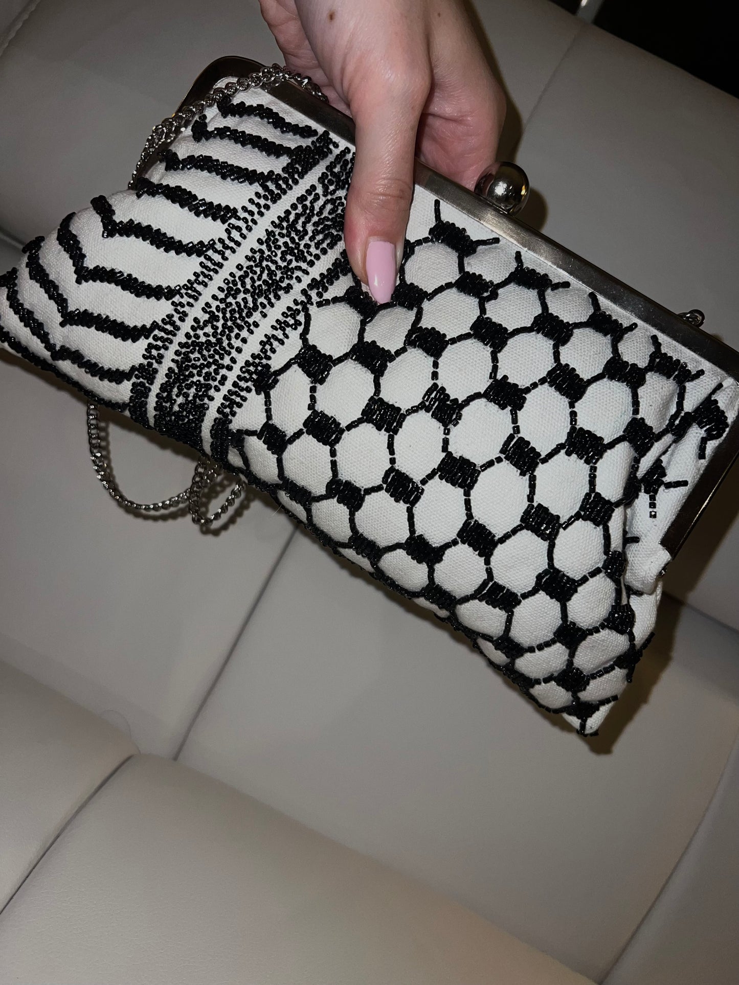 Keffeiyeh Classic Clutch Bag